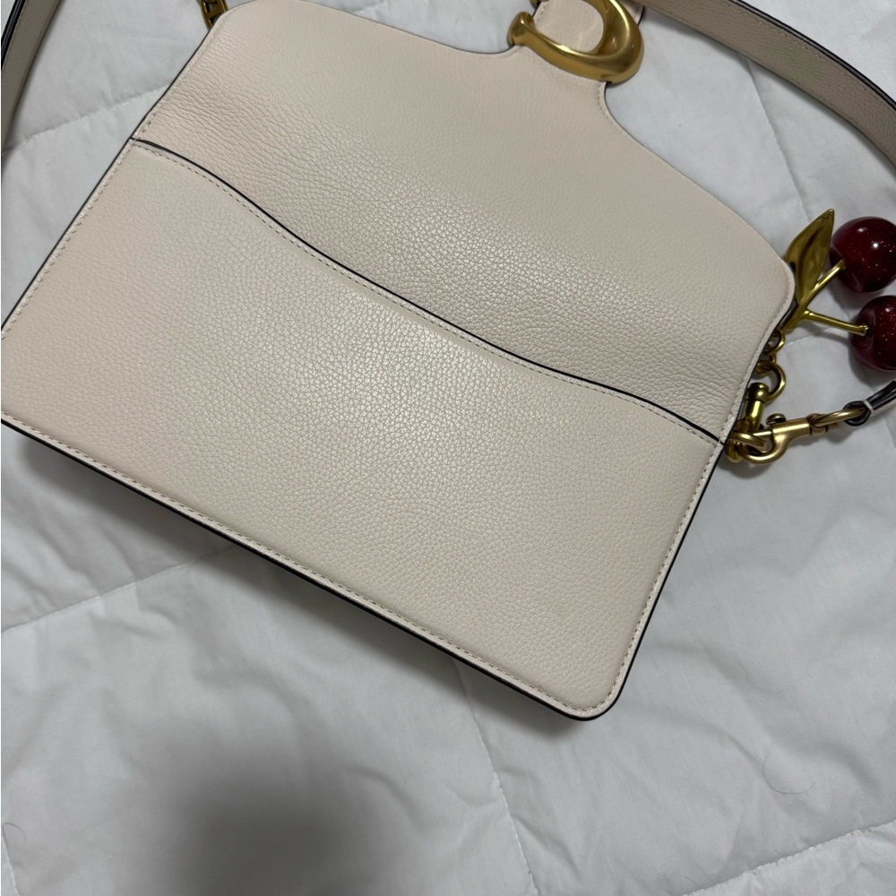 Coach Tabby 26 Shoulder Bag - Picture 5 of 7